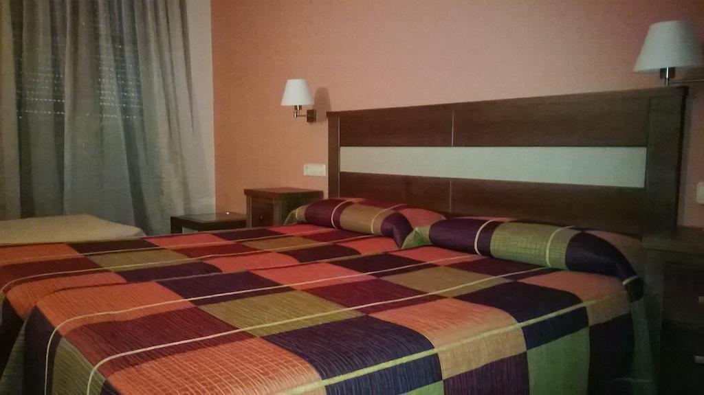 Hostal Patron Castanares de Rioja ห้อง รูปภาพ